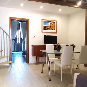 https://christians-house.taorminaitalyhotels.com